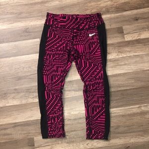 NIKE Training Capris